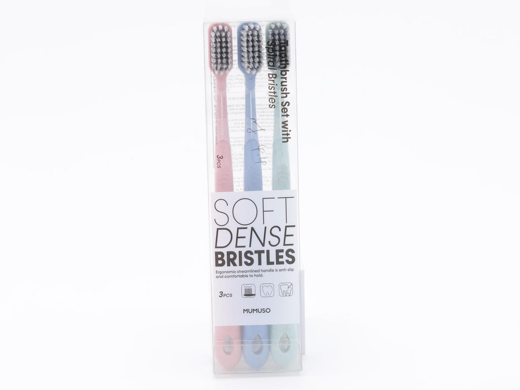 TOOTHBRUSH SET WITH SPIRAL BRISTLES (3 PCS)